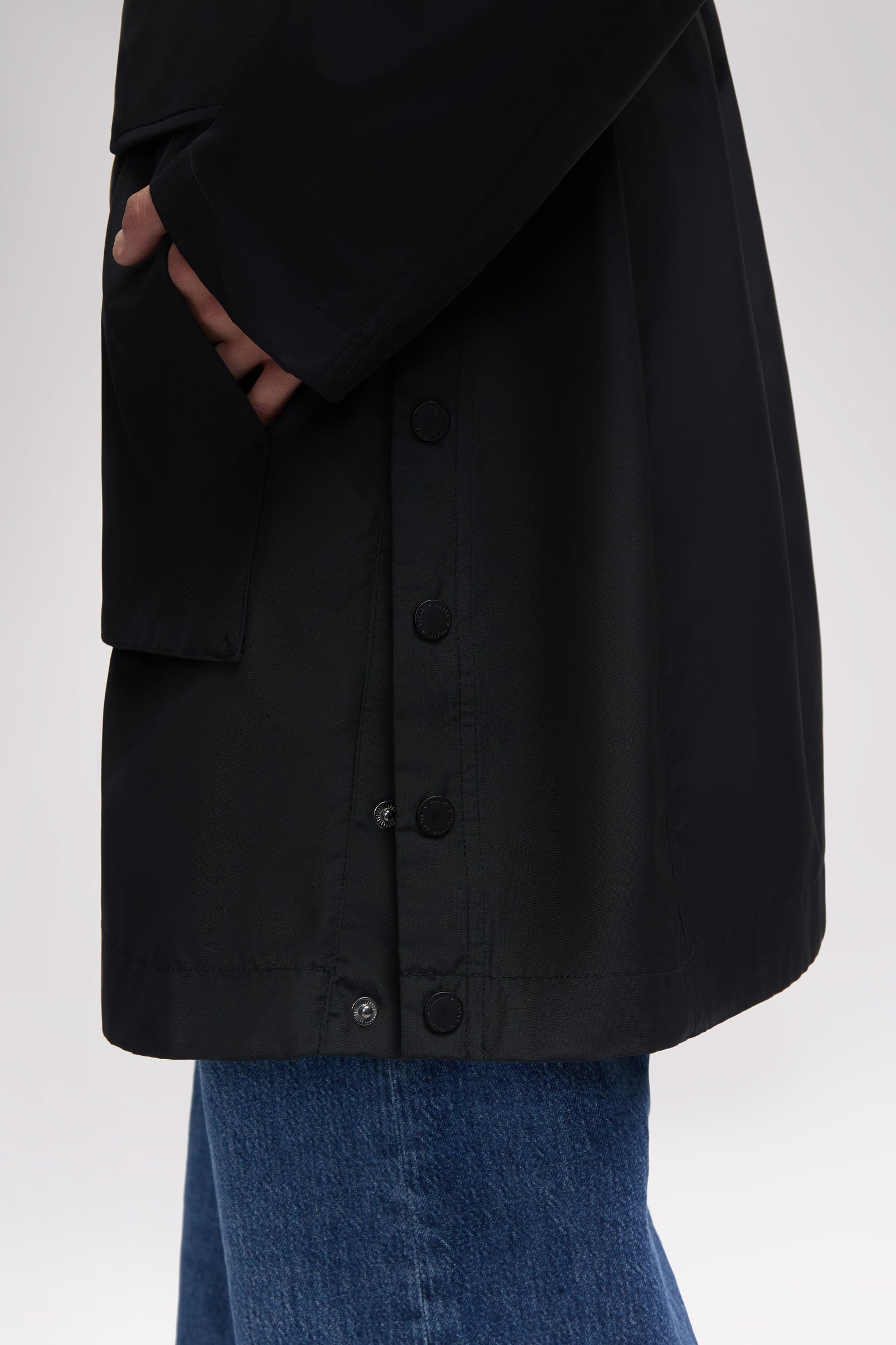 Dew Women's Hooded Rainshell