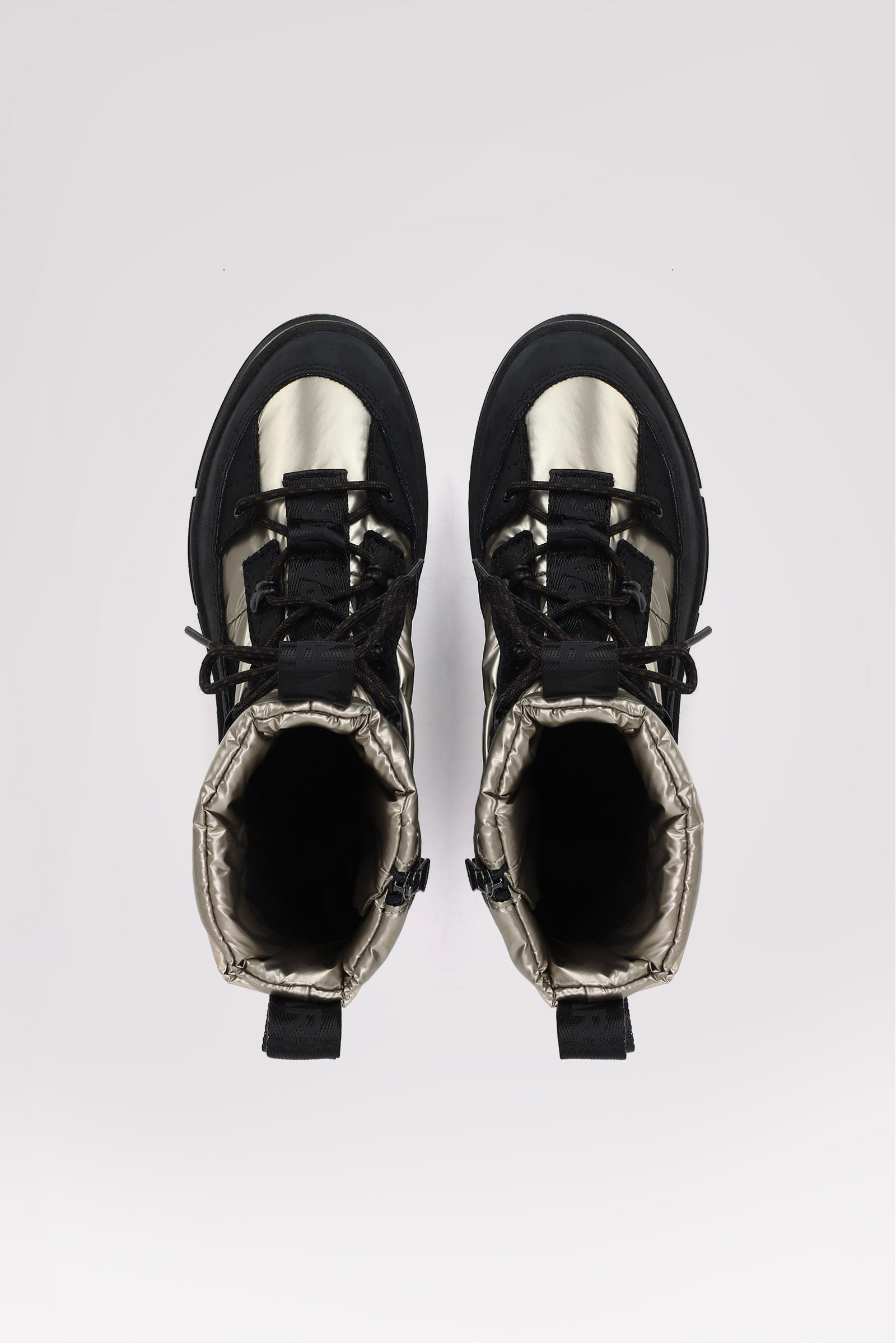 Helicon Women's Boot w/Ice Gripper