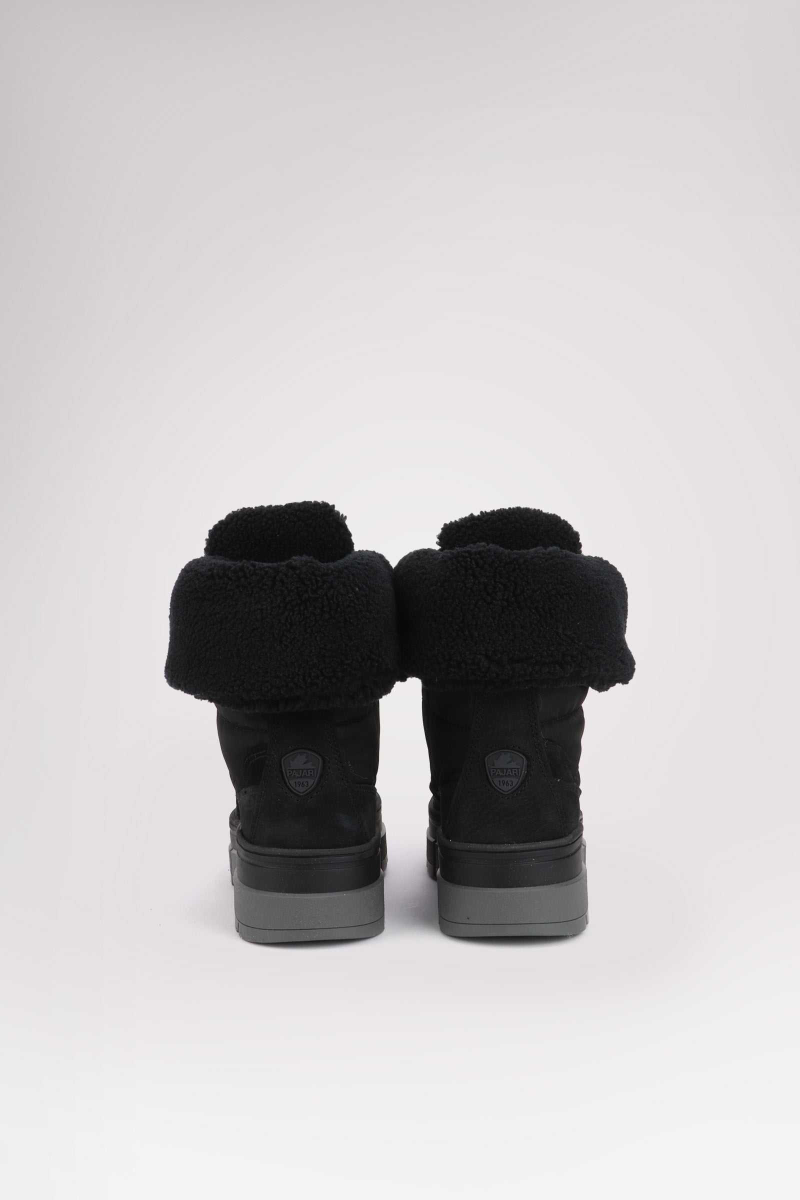 Henta Women's Lace Up Boot w/Ice Gripper