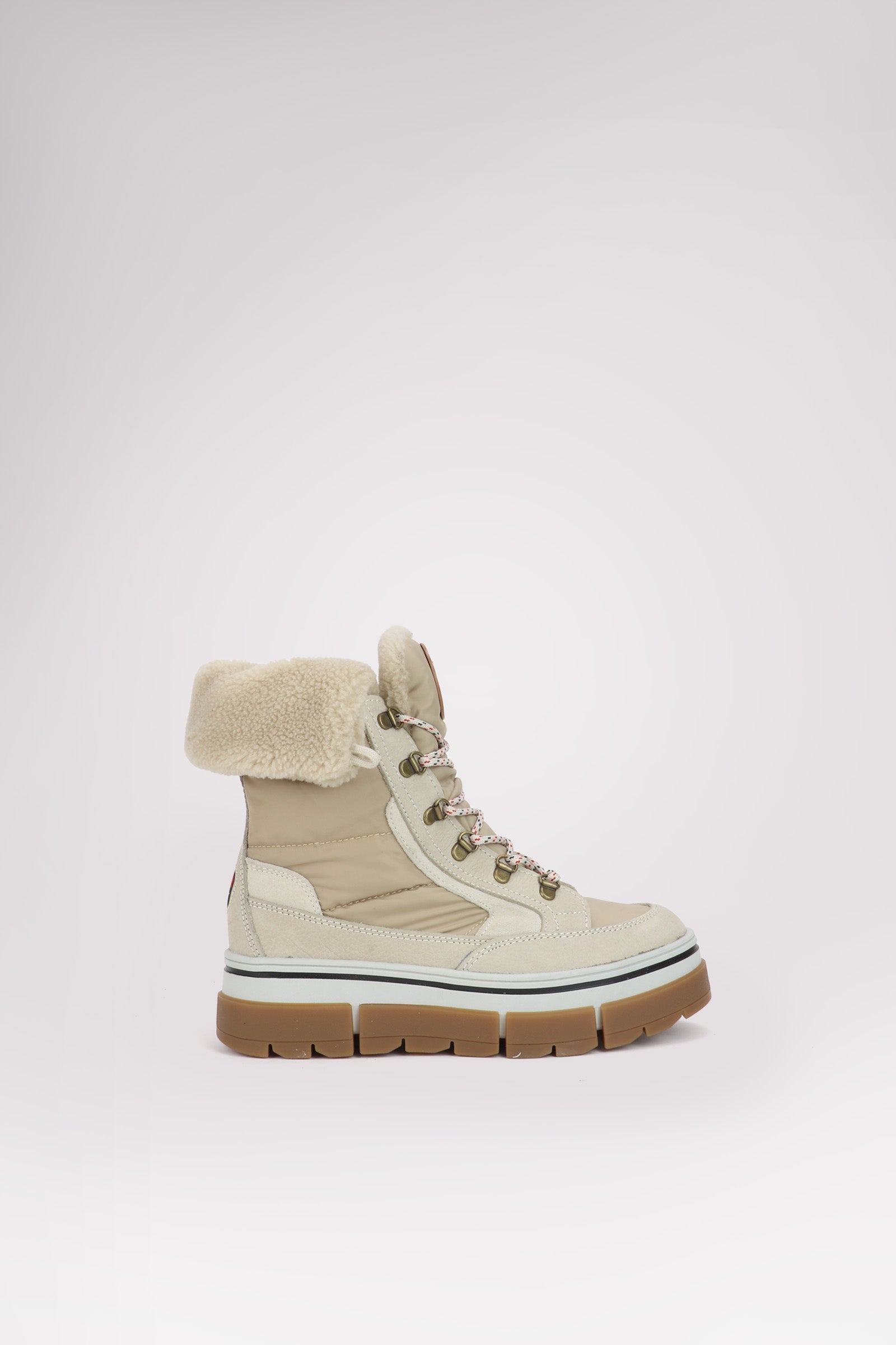 Henta Women's Lace Up Boot w/Ice Gripper