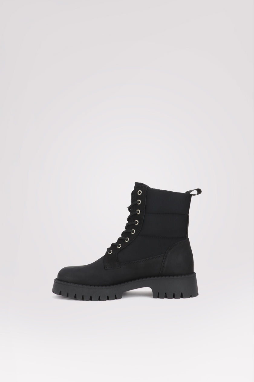 Kaj Women's Lace Up Boot