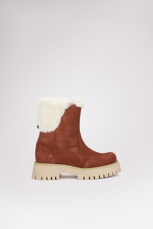 Melana Suede Women's Heritage Pull On Boots