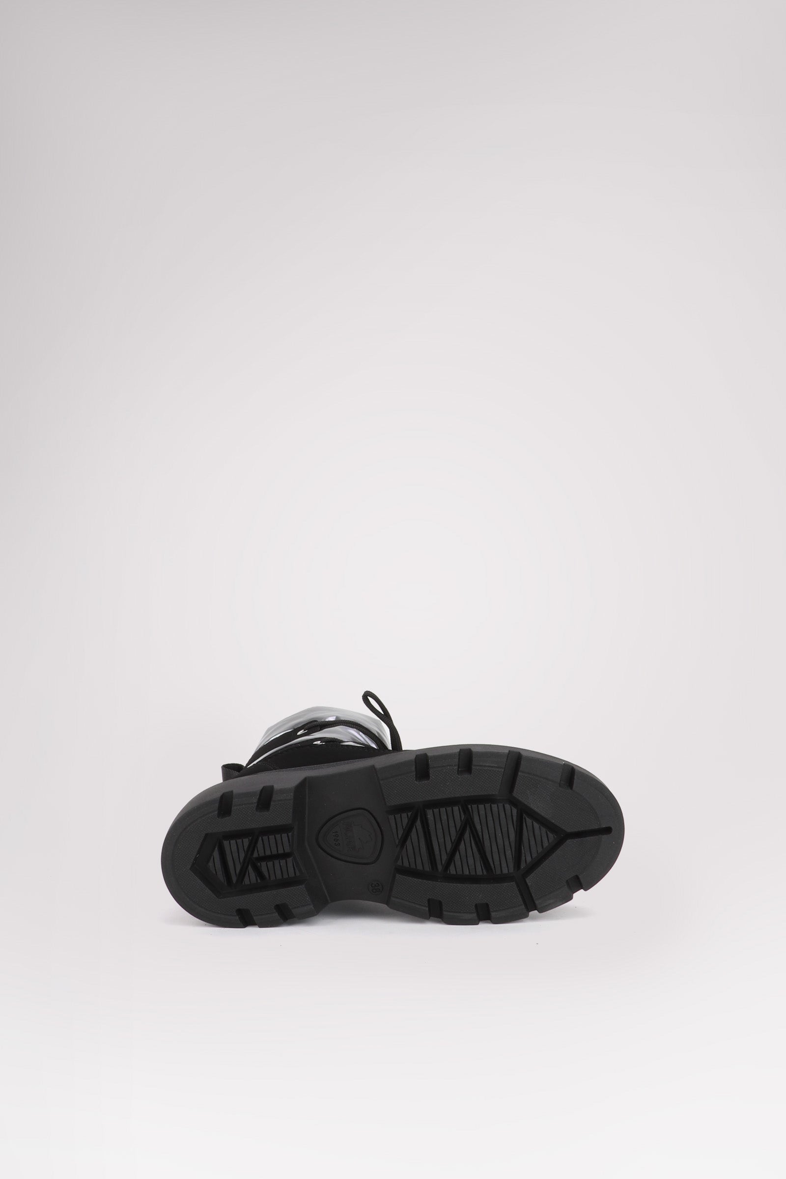 Viva Women's Lace Up Boot