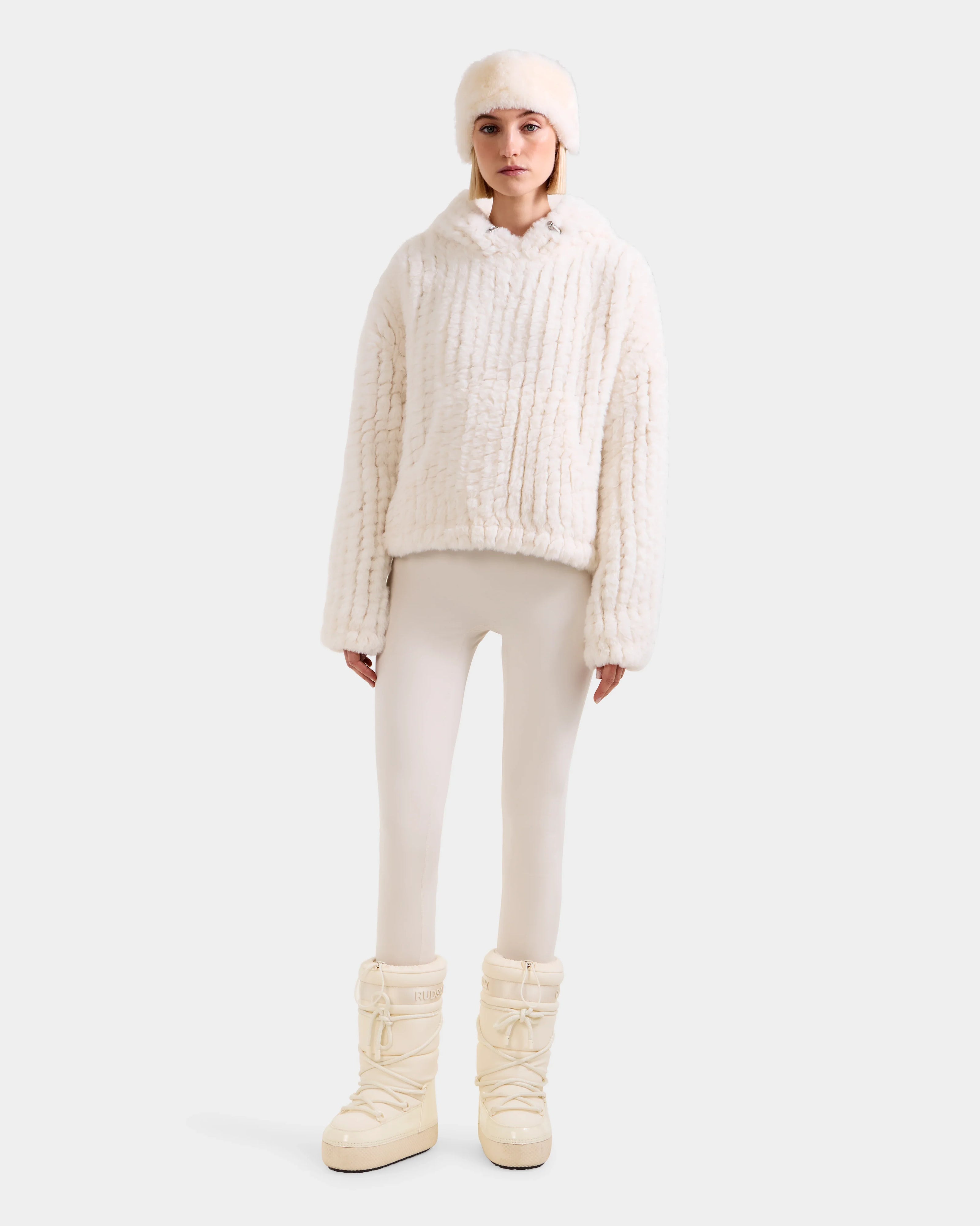 AUGUST - 8525658 Iceland