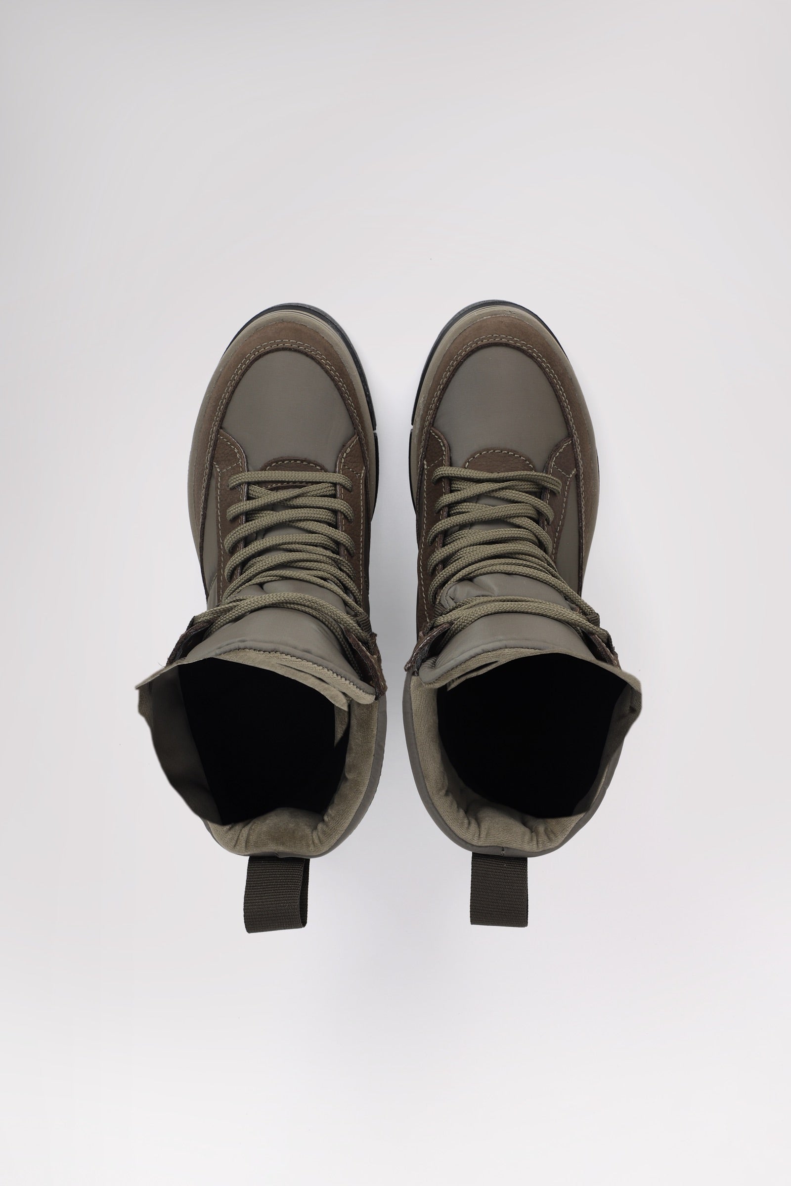 Halo Women's Boot w/Ice Grippers