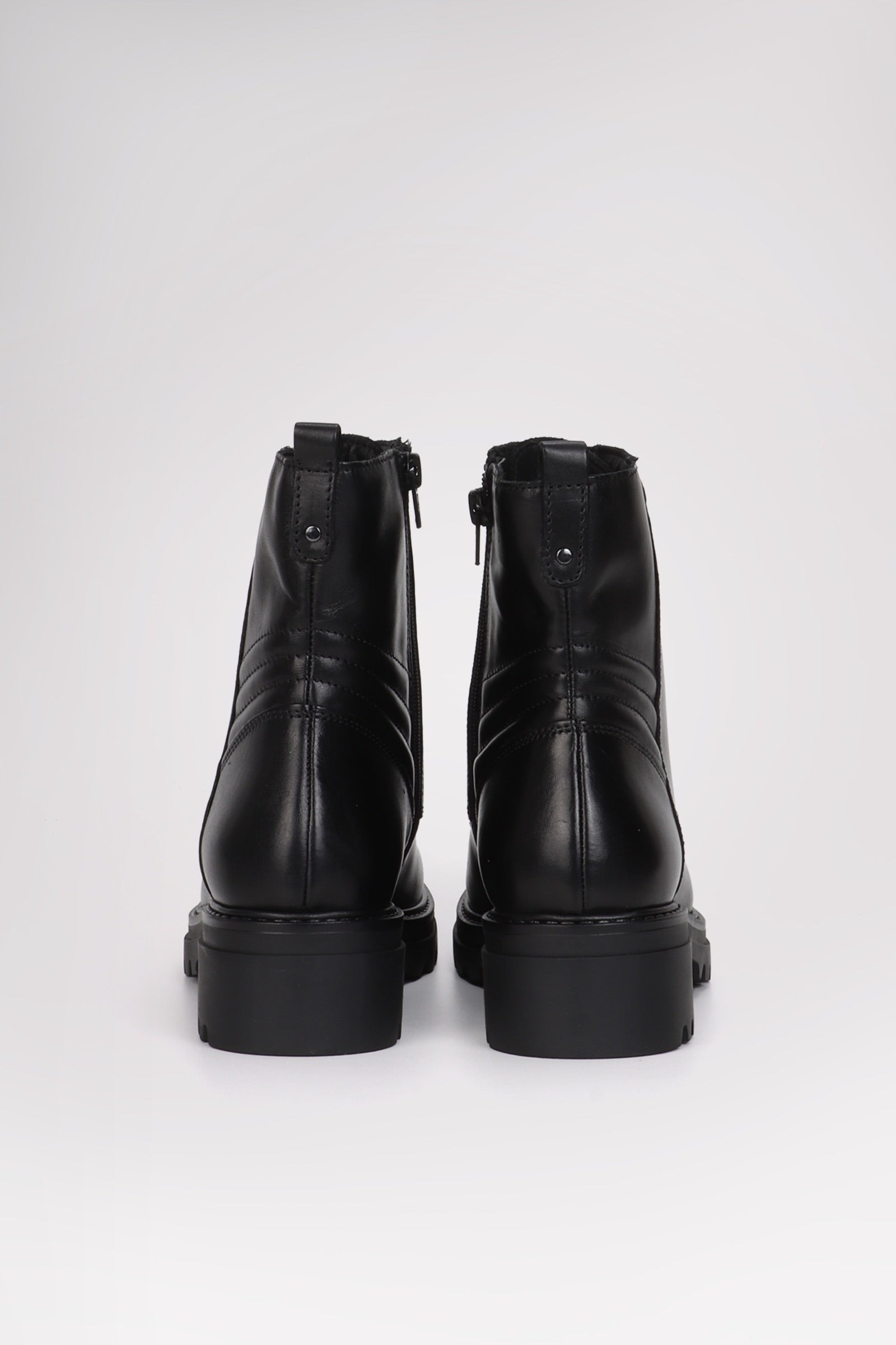 Monterey Women's Lace Up Boot