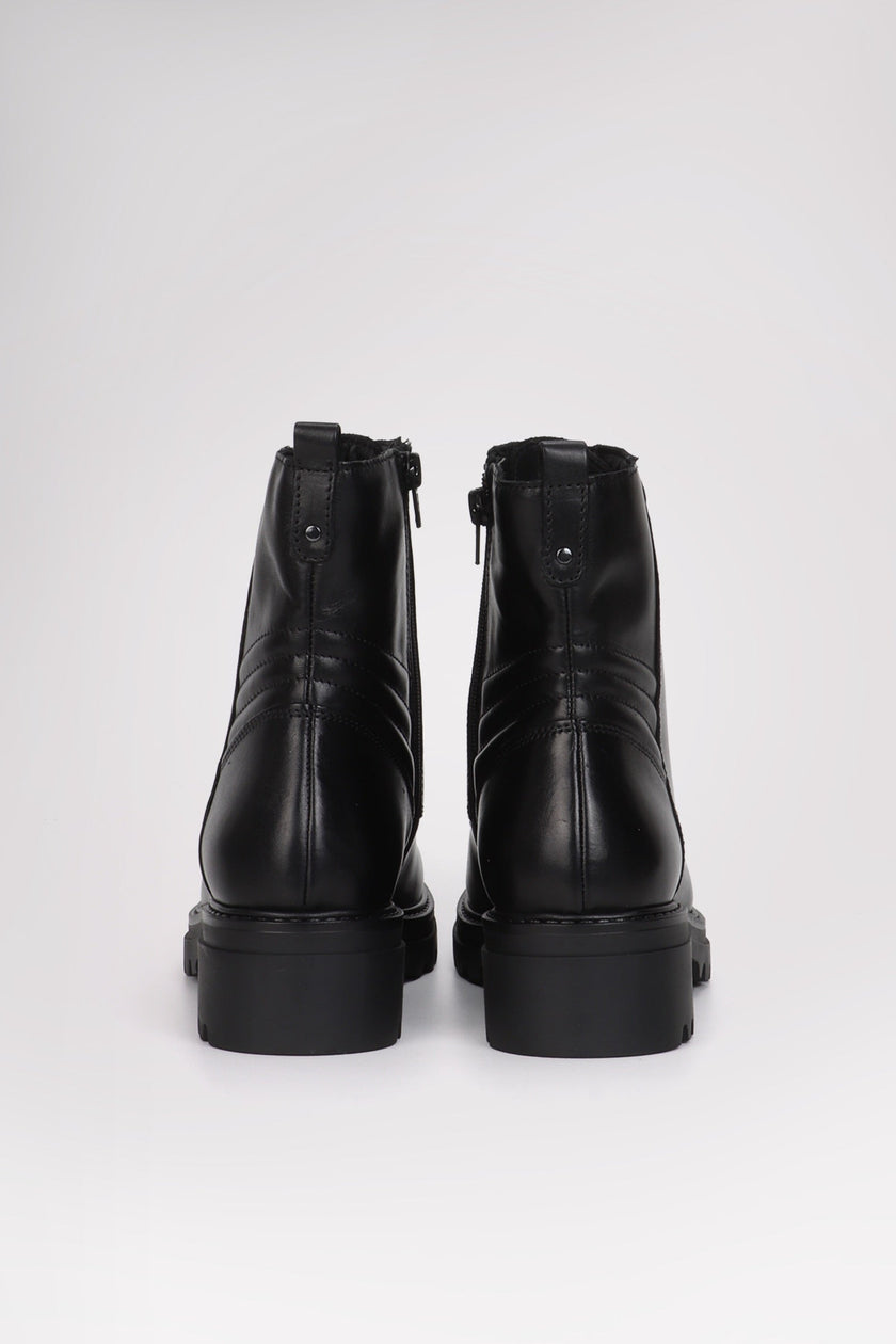 Monterey Women's Lace Up Boot