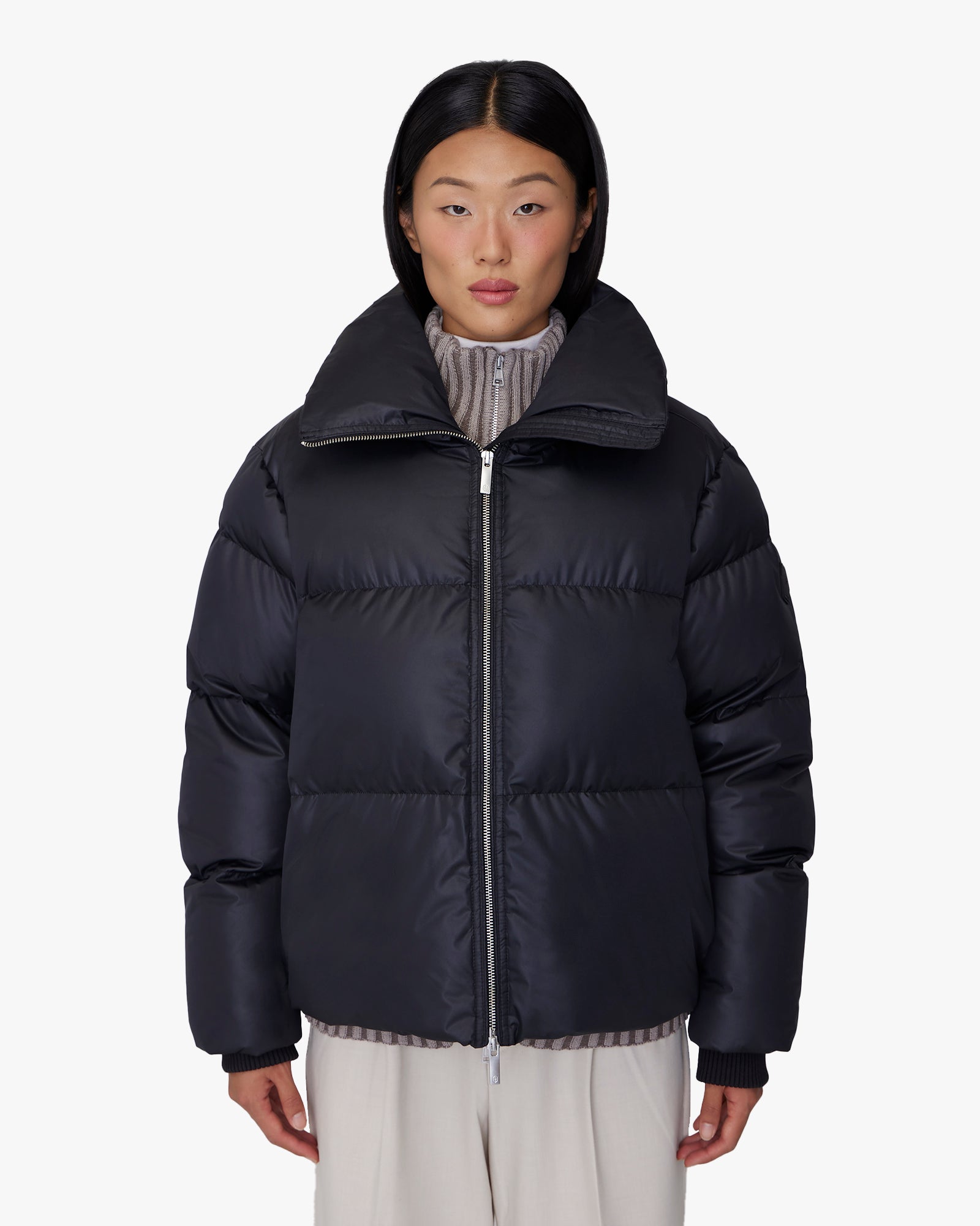 GISELE SHORT | Down Puffer Jacket