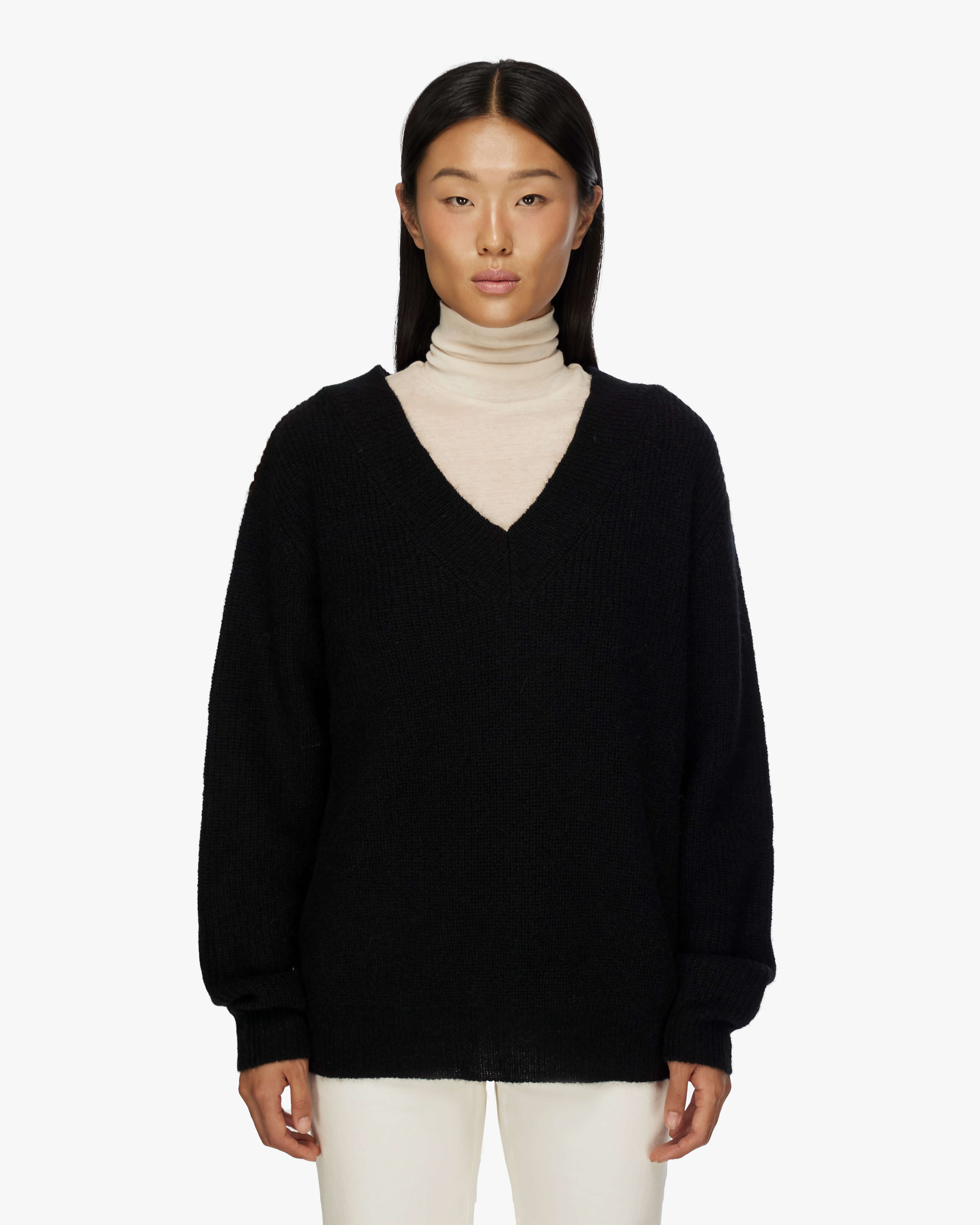KATRINA | V-neck Sweater