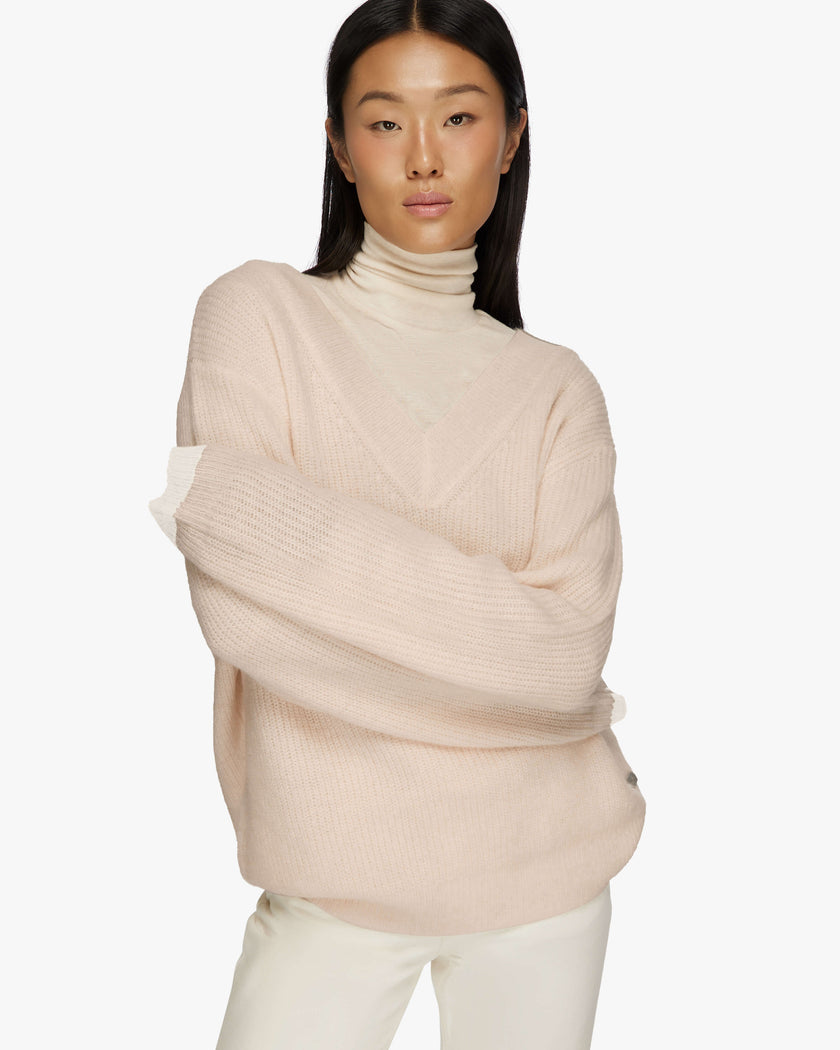 KATRINA | V-neck Sweater