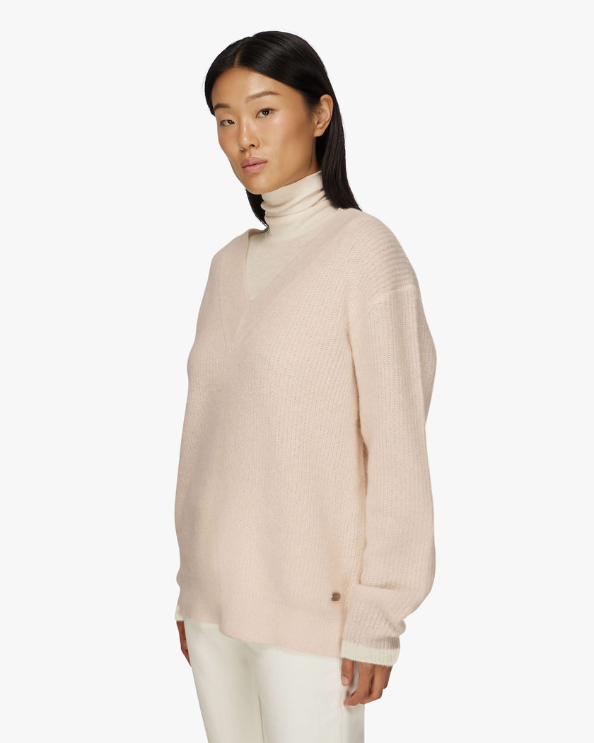 KATRINA | V-neck Sweater