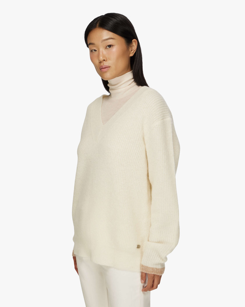 KATRINA | V-neck Sweater