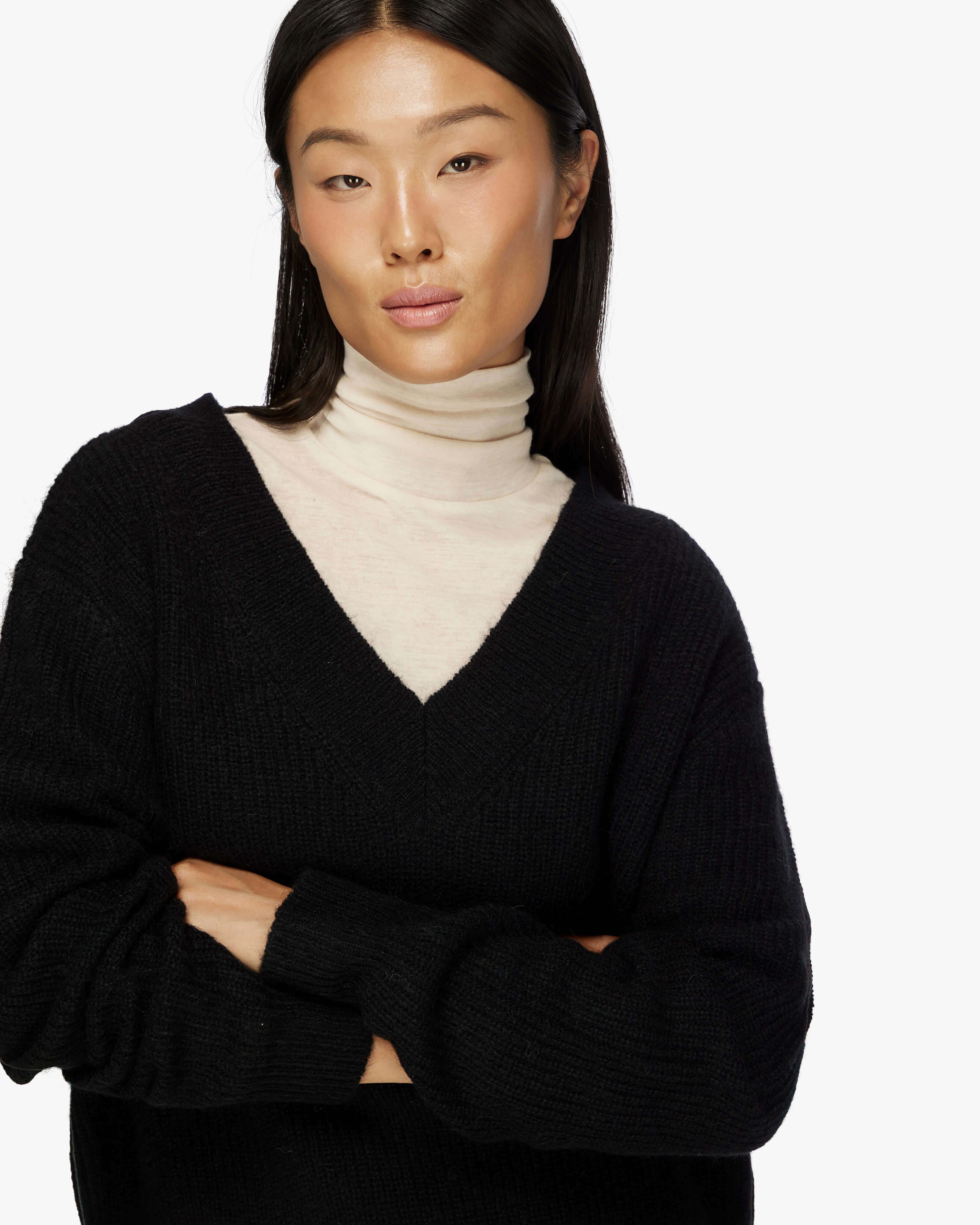 KATRINA | V-neck Sweater