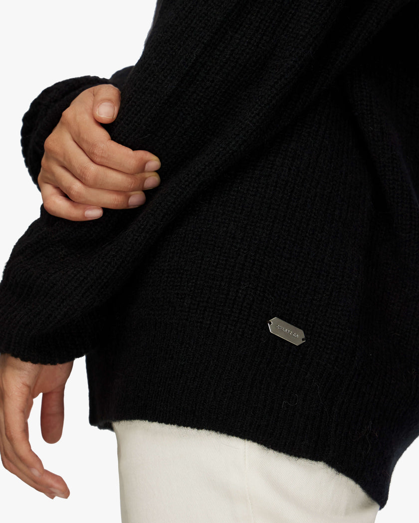 KATRINA | V-neck Sweater