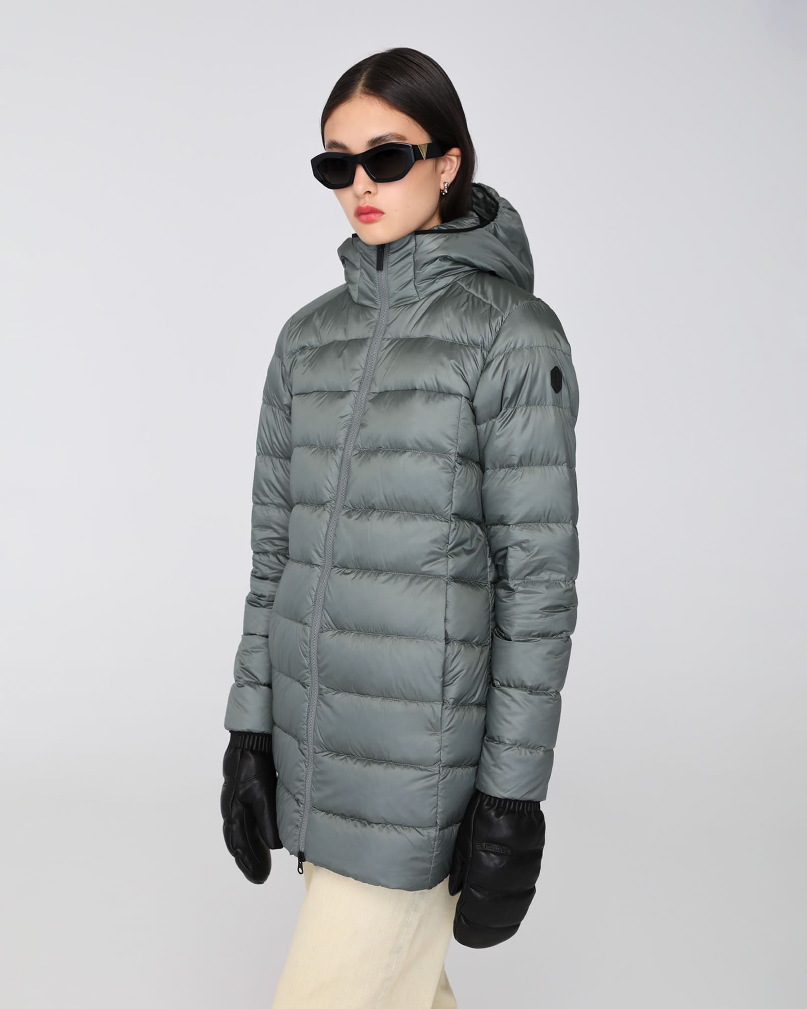 LIVIA MID | Lightweight Hooded Down Jacket