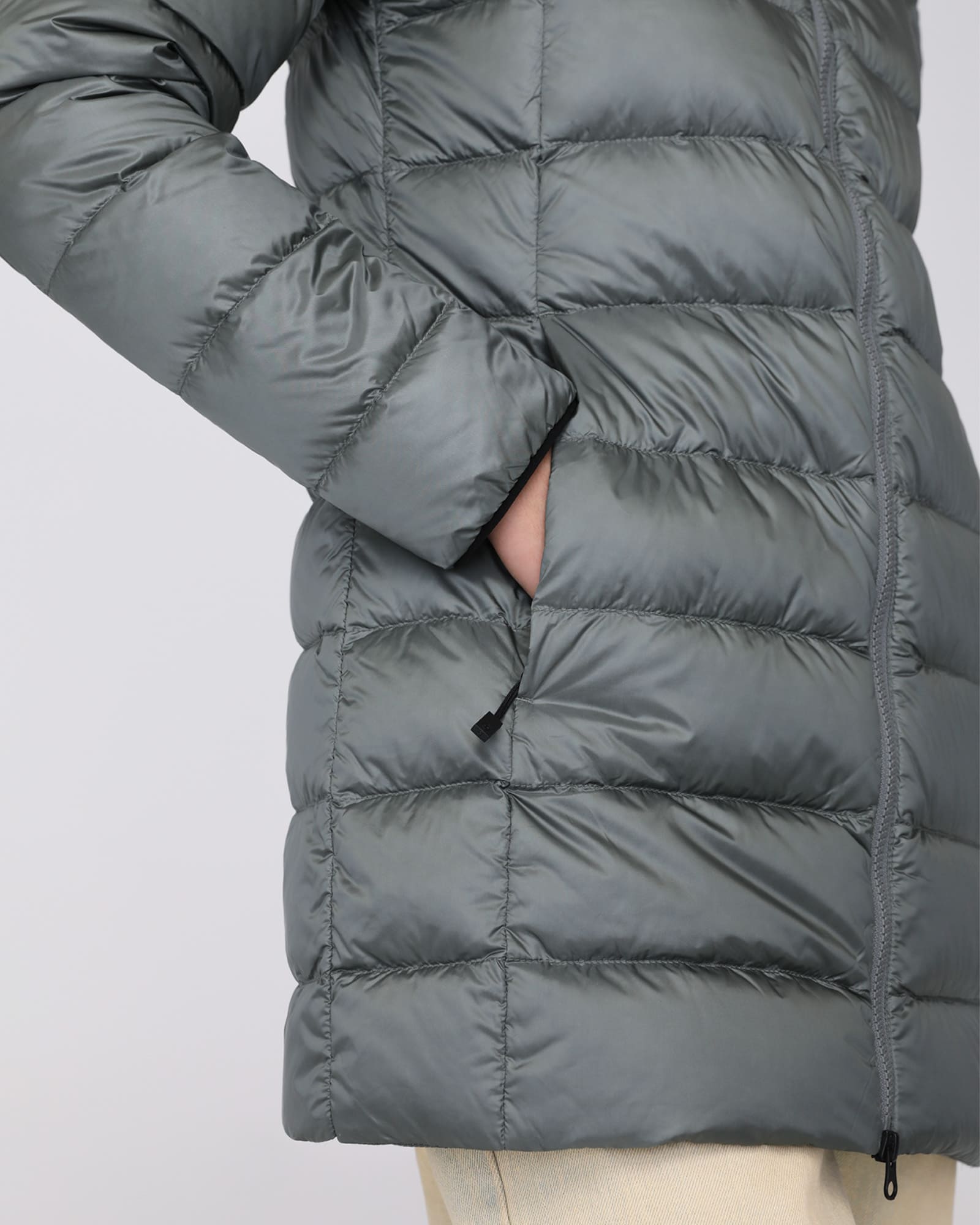 LIVIA MID | Lightweight Hooded Down Jacket
