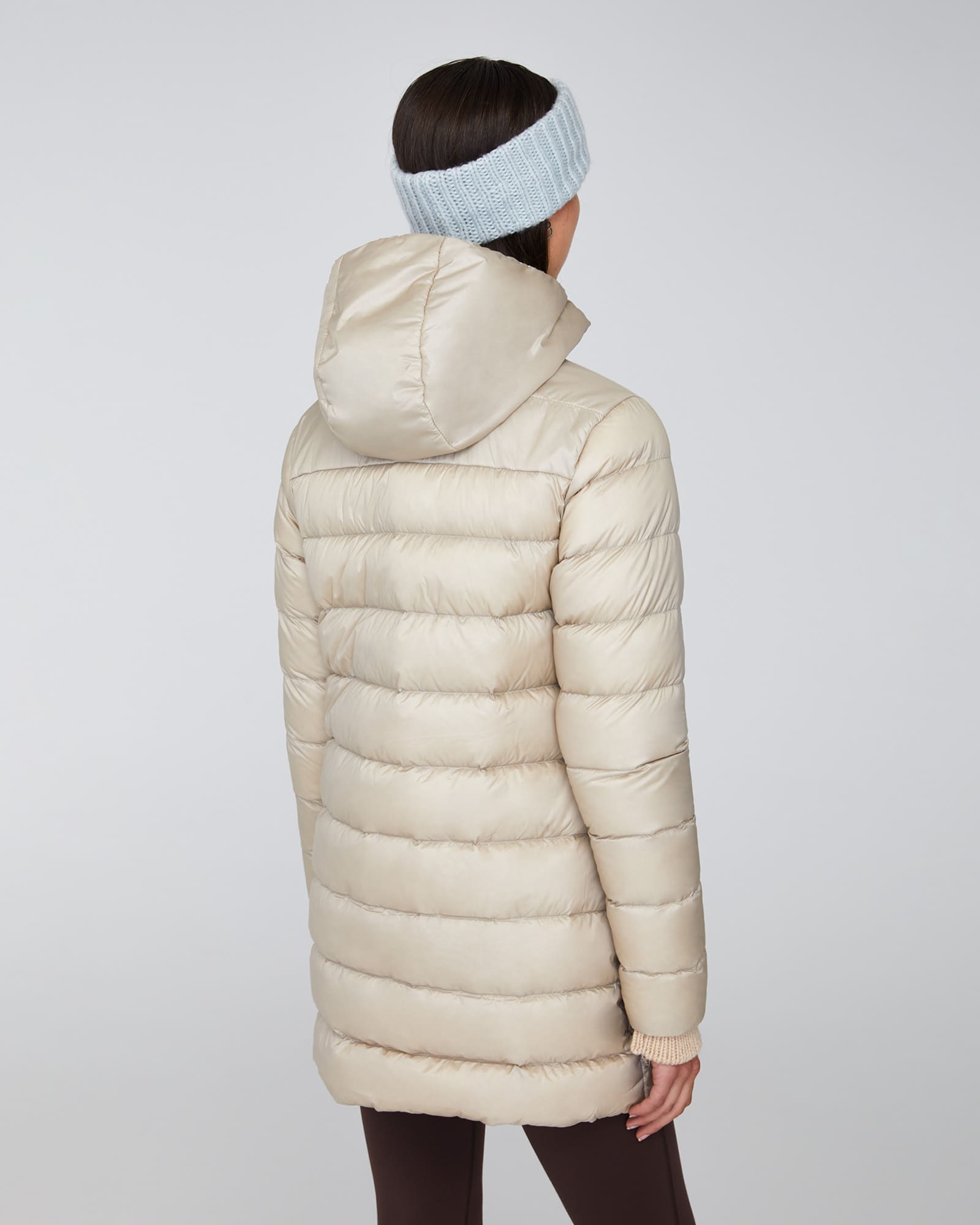 LIVIA MID | Lightweight Hooded Down Jacket