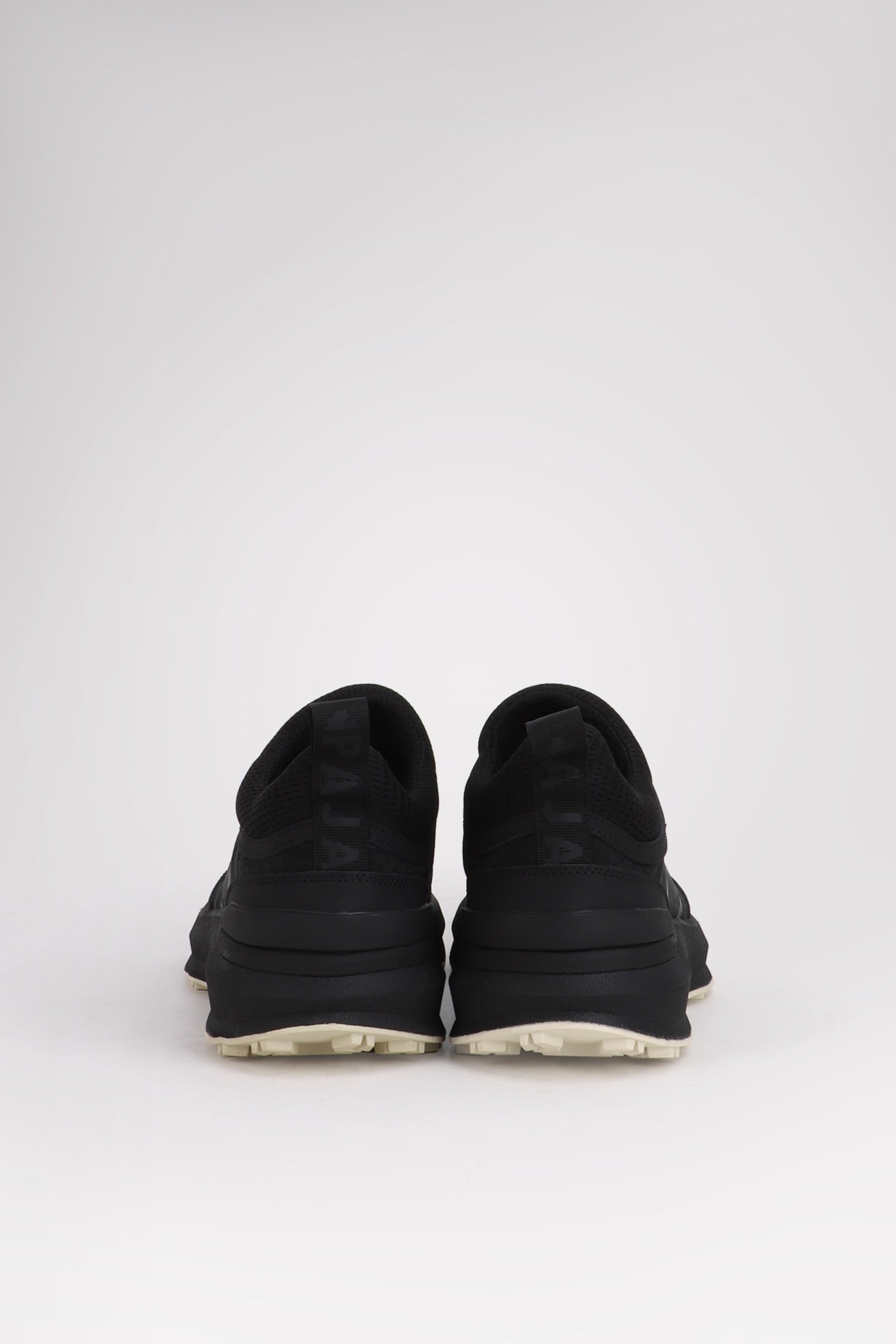 Urbn Jngl Zip W Women's Athletic Sneaker